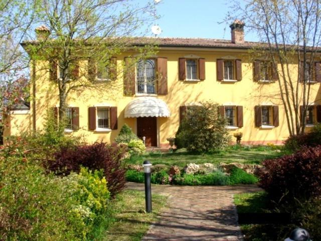 La Corte Del Cavaliere Bed & Breakfast Calderara di Reno Extérieur photo