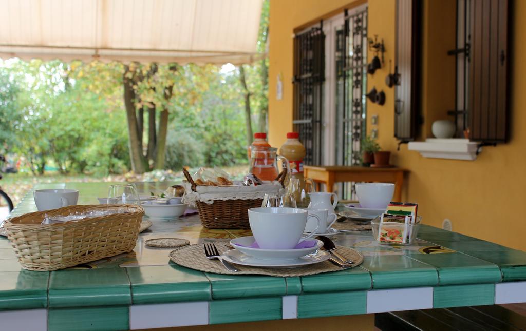 La Corte Del Cavaliere Bed & Breakfast Calderara di Reno Extérieur photo