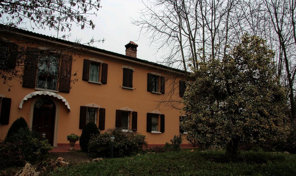 La Corte Del Cavaliere Bed & Breakfast Calderara di Reno Extérieur photo